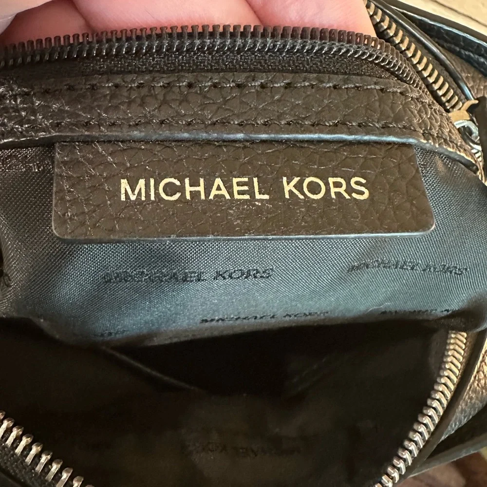 Michael Kors Pebbled Leather Crossbody Bag – Black – Adjustable Strap - Picture 9 of 14